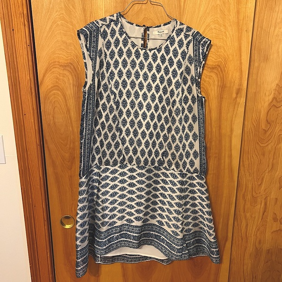 Gorgeous flowy Madewell dress - Picture 2 of 5
